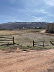 Carbondale<br/>TOP HALF OF A SINGLE FAMILY HOME