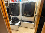 Washer/Dryer<br/>LG Washer/Dryer: