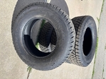 Bridgestone Blizzak DM-V2 Winter Tires 265/65R17 112R Winter Tires
