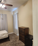 GLENWOOD SPRINGSG<br/>Single-Occupancy Room with shared bathroom