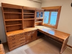 L shaped Desk with Hutch