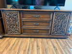 Broyhill dresser<br/>Broyhill Dresser