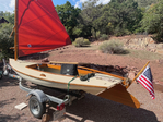 Sailboat<br/>13' 8" Daysailer