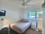 Aspen<br/>Penthouse 2/2, Excellent location. Ajax Views, Garage. Elevator. Fireplace. Washer/Dryer. outdoor Hot Tub.