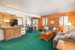 EastVail<br/>3 BD / 3 BA / 1,152 SF